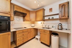 KITCHEN- click for photo gallery